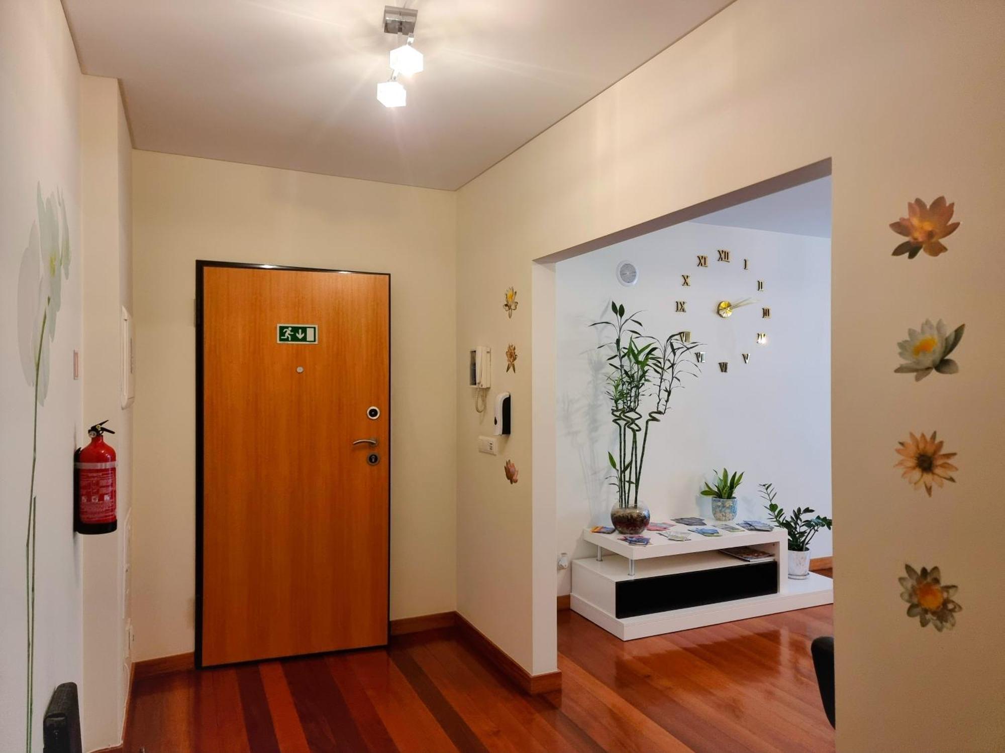Big Apartment With Ocean Views, Ideal For Groups フンシャル エクステリア 写真