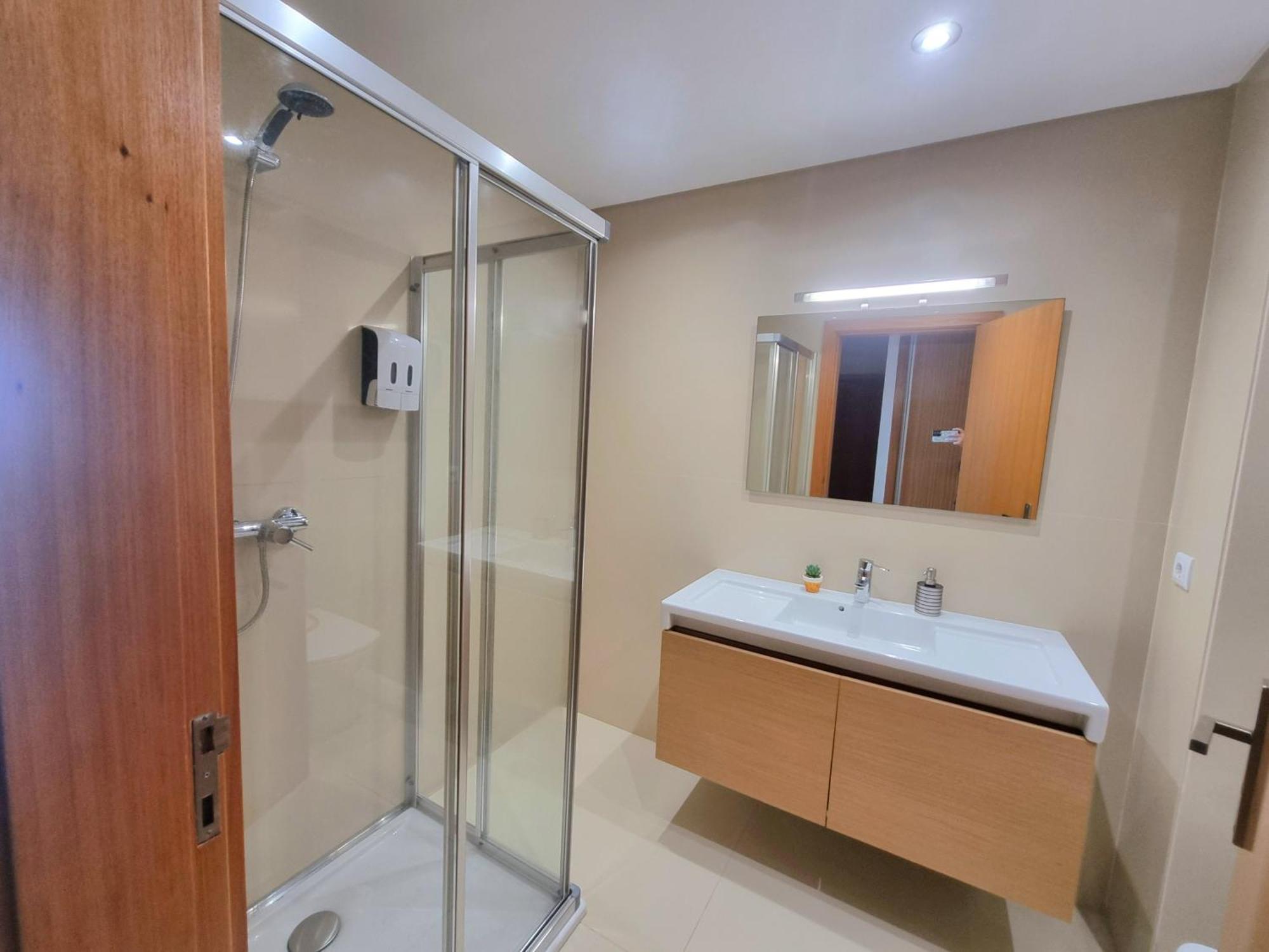 Big Apartment With Ocean Views, Ideal For Groups フンシャル エクステリア 写真